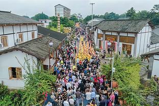 拉塞尔：知道这场比赛会很艰难 但我们成功地坚持下来了